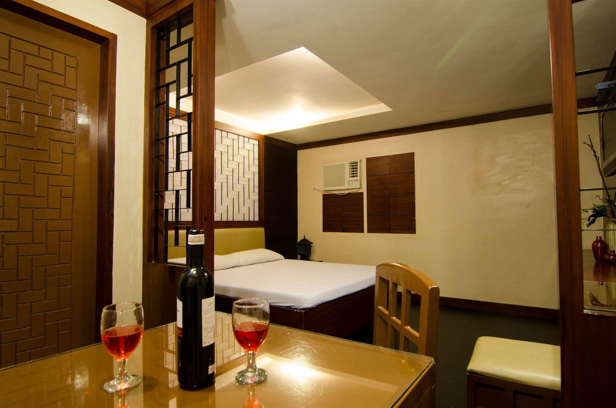 Victoria Court San Fernando Motel Bagian luar foto