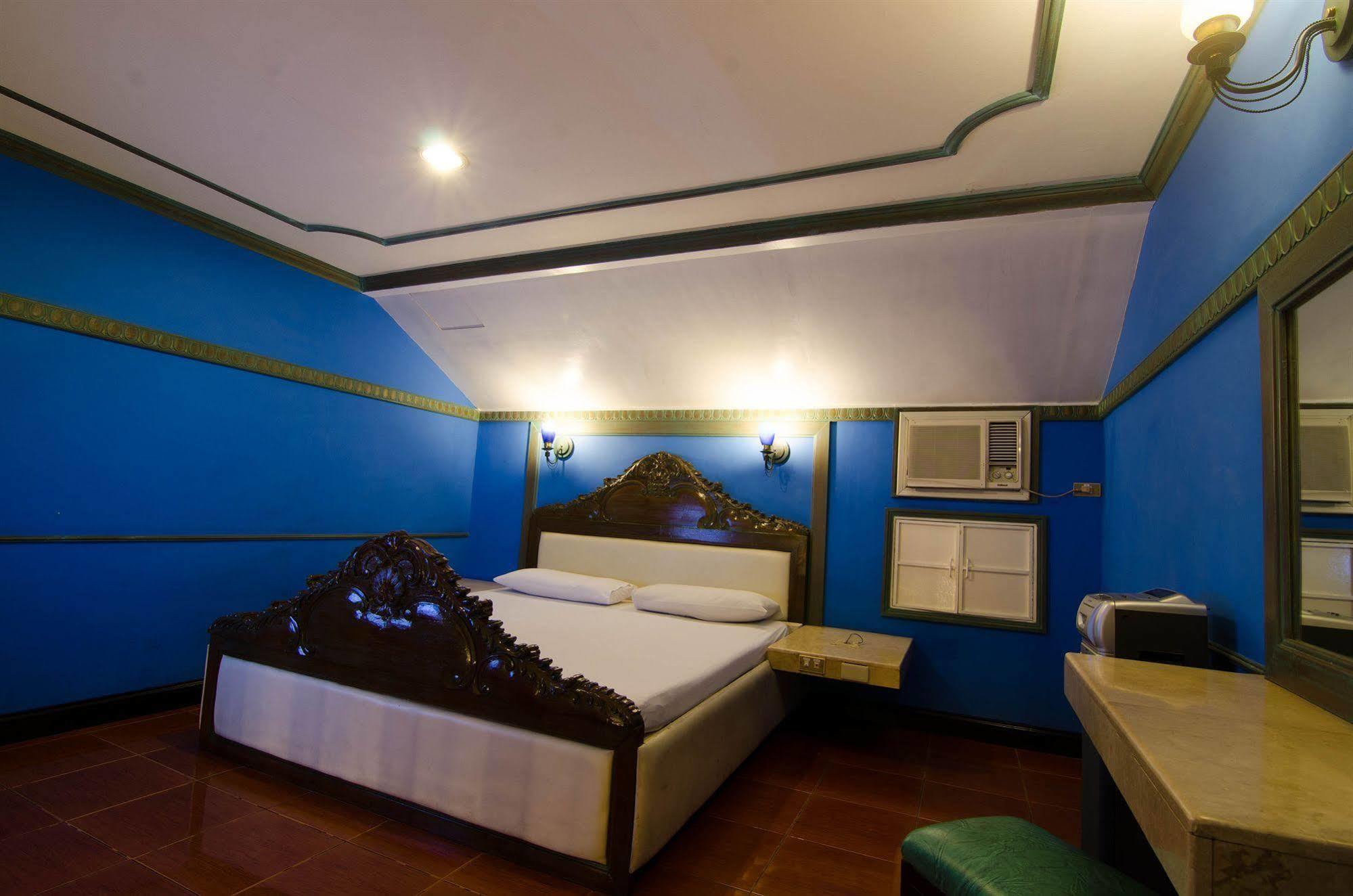 Victoria Court San Fernando Motel Bagian luar foto