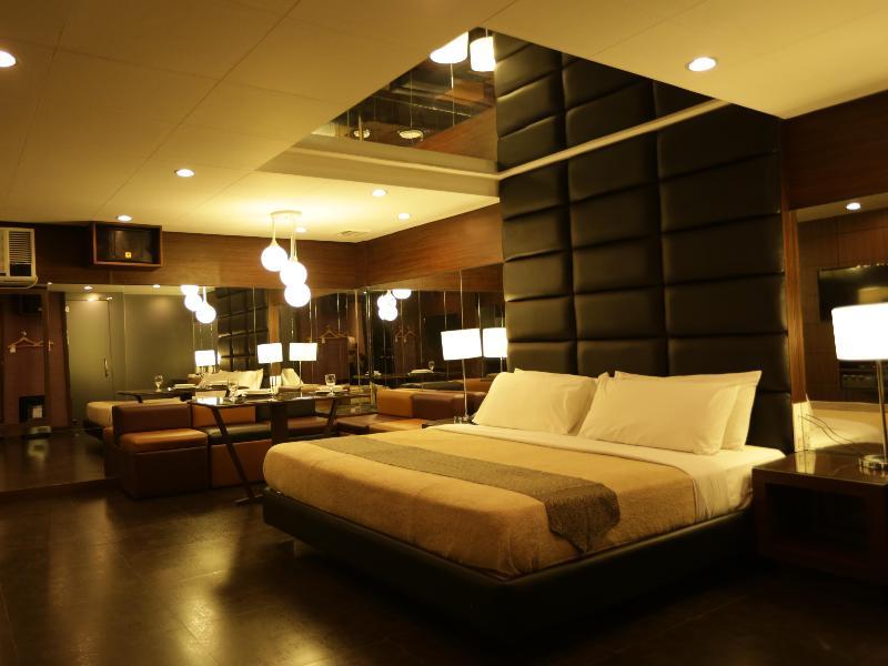 Victoria Court San Fernando Motel Bagian luar foto